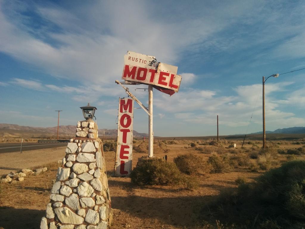 Rustic Oasis Motel Olancha Exteriör bild